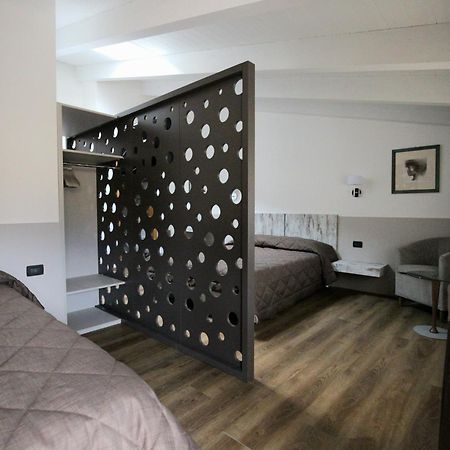 Albergo Antica Locanda Clusone Exterior photo