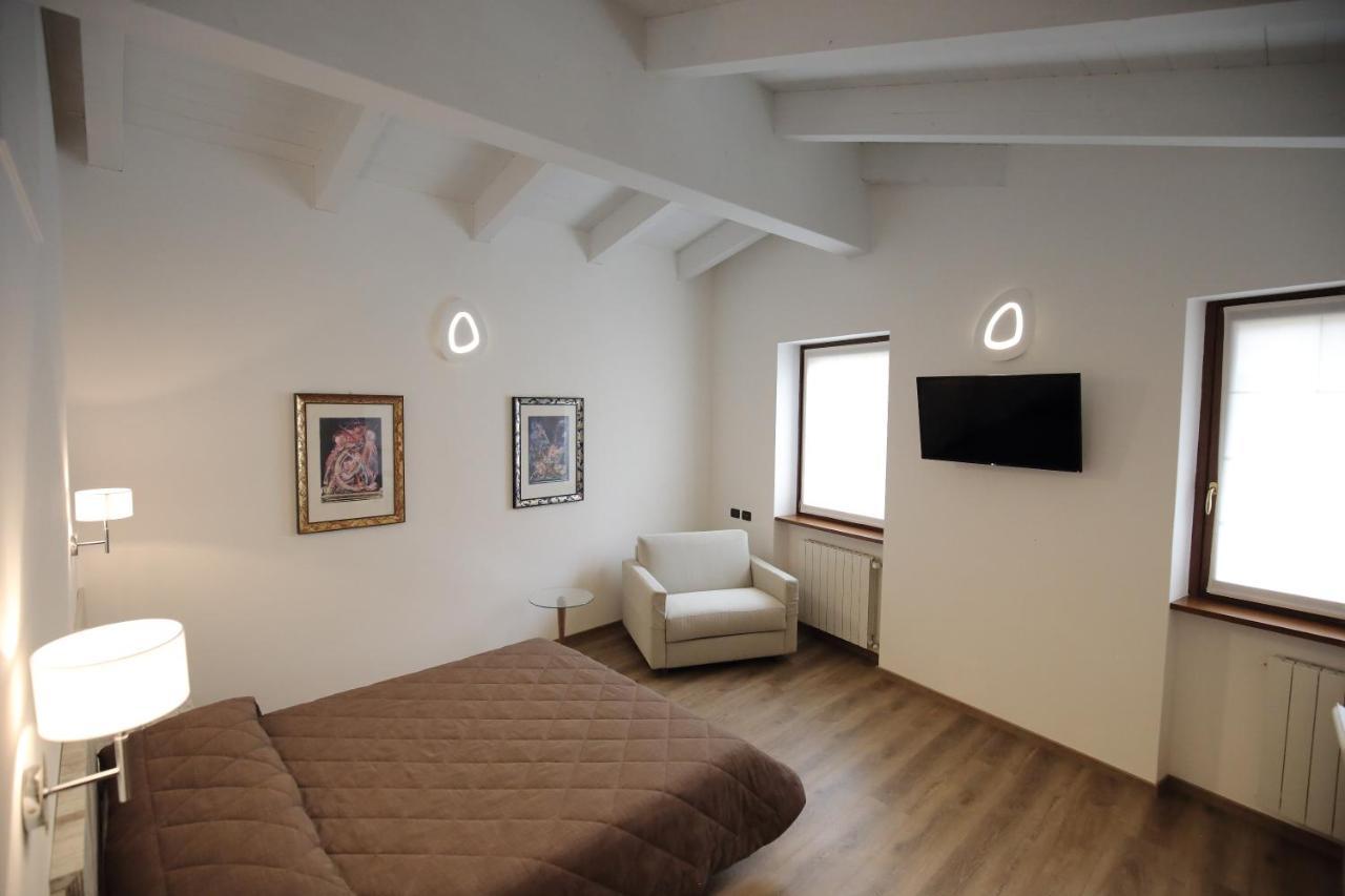 Albergo Antica Locanda Clusone Exterior photo