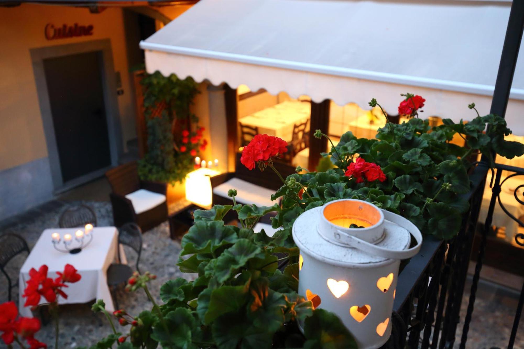 Albergo Antica Locanda Clusone Exterior photo